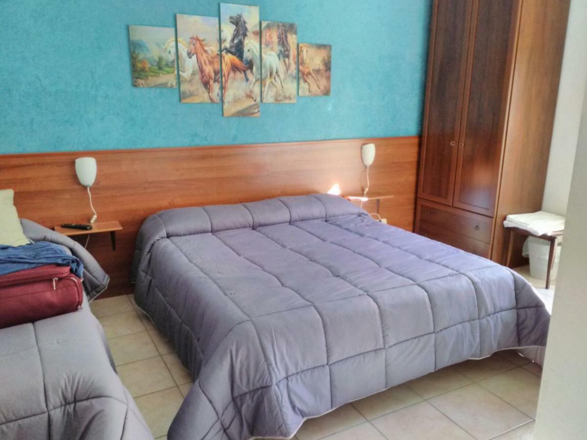 Francesca Tourist Apartment Rzym Zewnętrze zdjęcie