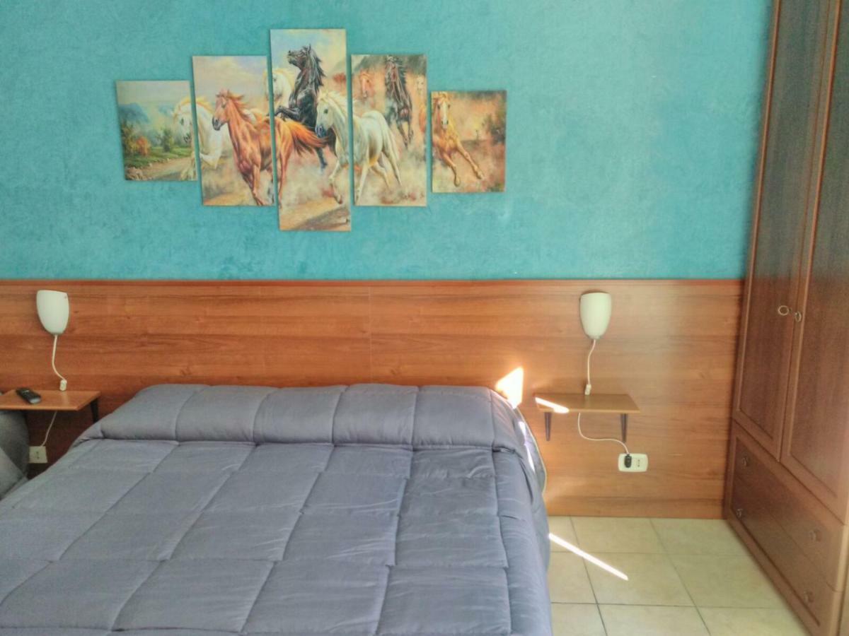 Francesca Tourist Apartment Rzym Zewnętrze zdjęcie